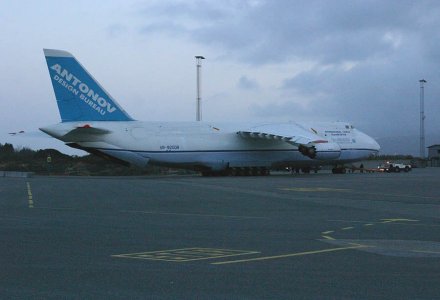 AN-124_UR-82009_c_.jpg