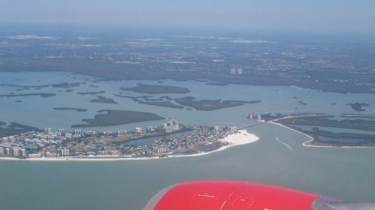 Innflyvning over Fort Myers Beach.jpg