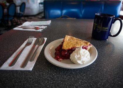 Møller_Thor_Cherry Pie.jpg