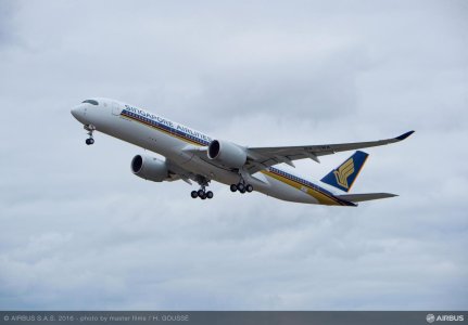 A350-900_Singapore_Airlines_first_flight_1.jpg