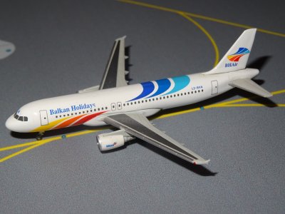 B H AIRLINES AIRBUS 320.JPG
