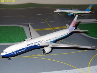 CHINA AIRLINES BOEING 777-300.JPG