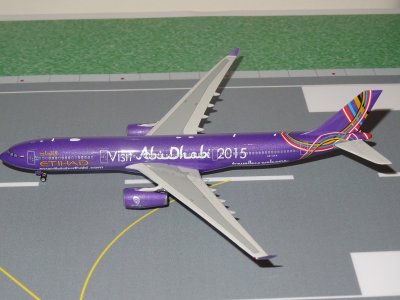 ETIHAD AIRBUS 330-300.JPG