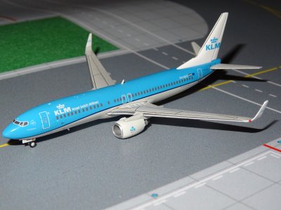 KLM BOEING 737-800.JPG