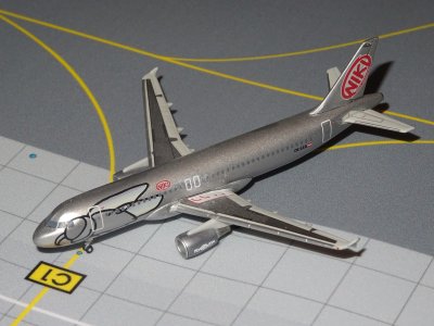 NIKI AIRBUS 320.JPG