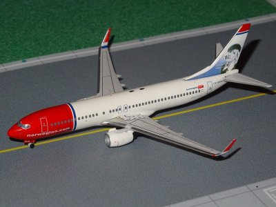NORVEGIAN BOEING 737-800.JPG