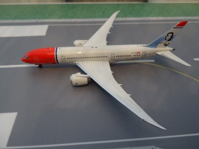 NORWEGIAN BOEING 787-800.JPG