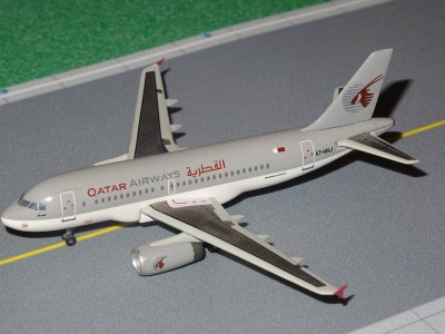 QATAR AIRBUS 319.JPG