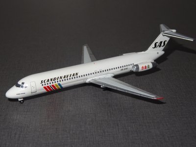 SAS DC9-32 (2).JPG