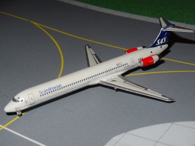 SAS MD 82 (2).JPG