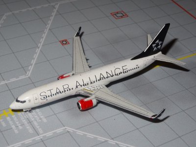 SAS STAR ALLIANCE BOEING 737-800.JPG