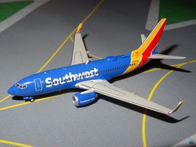 SOUTHWEST BOEING 737-700.JPG