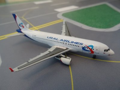 URAL AIRLINES AIRBUS 320.JPG