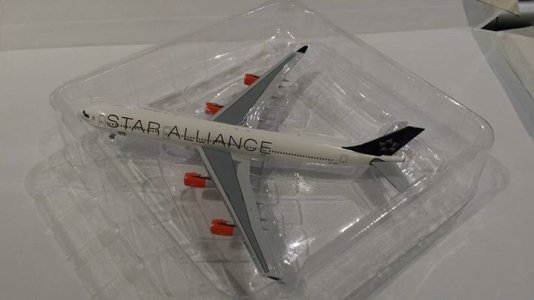 SAS_A340-313_OY-KBM_StarAlliance_c_.jpg