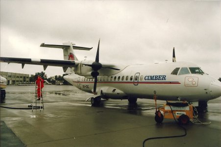 Cimber ATR-42 OY-CIC.jpg