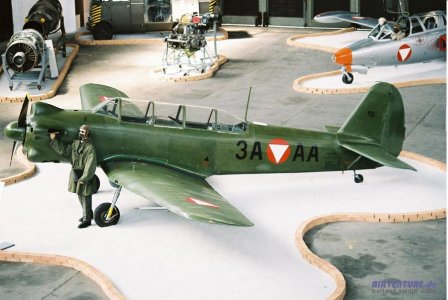 Airpower05_Yak_18_1.jpg