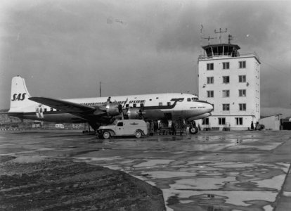 SAS DC6 Bodø.jpg