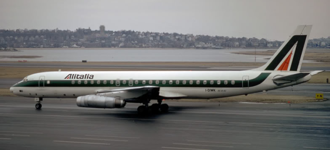 Alitalia DC-8.png