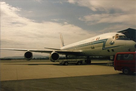 L'Armée de L'Air DC8-72CF 46043 F-RAFD.jpg
