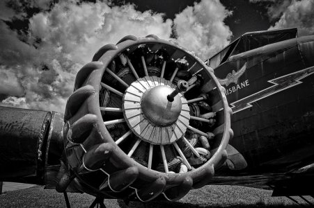 engine-1222100_1920.jpg