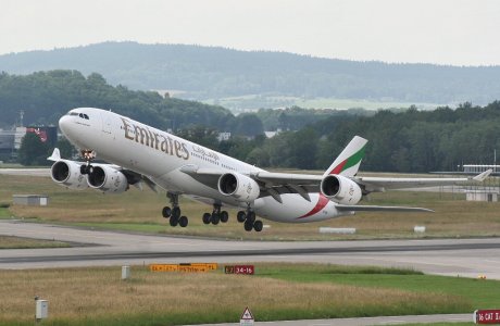 EK_ZRH_13JUN07.jpg