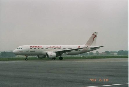 A320 Tunisair.jpg