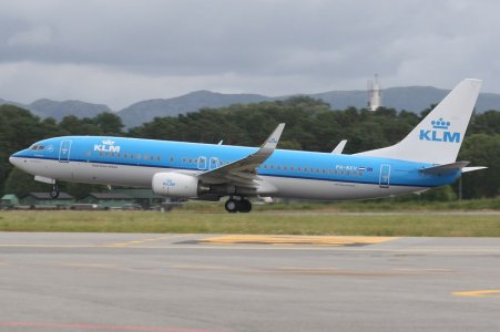 KLM B737-800 PH-BXV wltiny.jpg