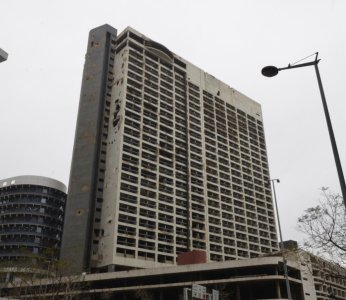 Ex-hilton.jpg