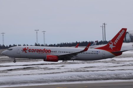 Corendon 738.jpg