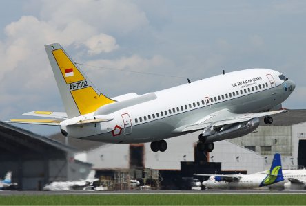 TNI-AU_Boeing_737-200_Lim.jpg