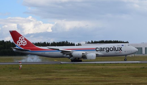 B748F.jpg