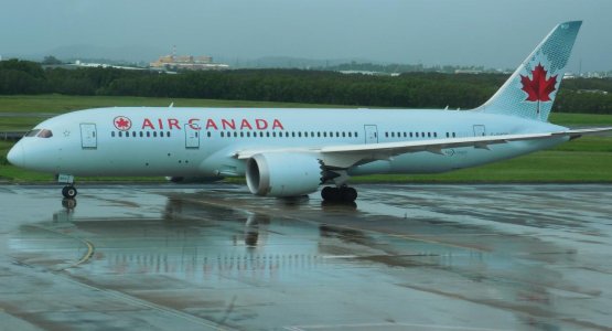AC B788.jpg