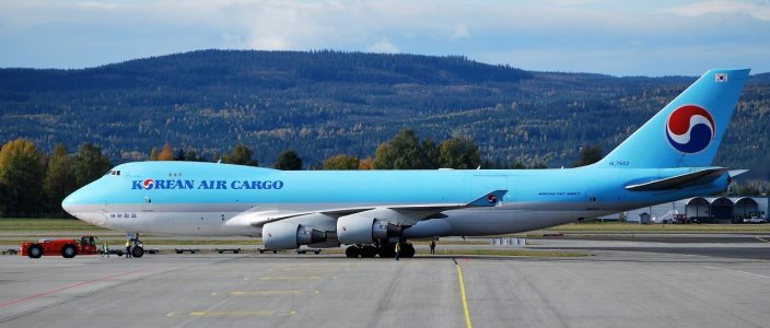 KE B-744.jpg