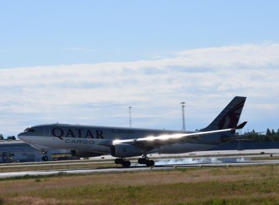 QR A330F.jpg