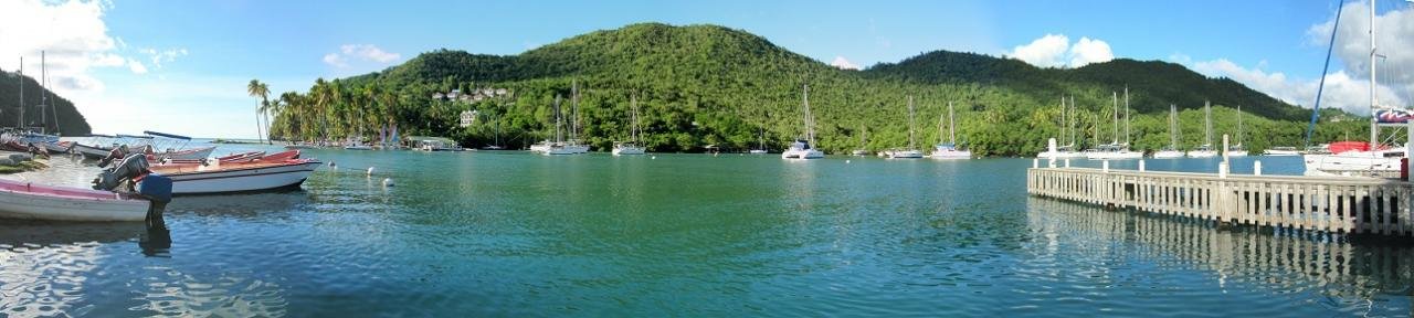 panorama marigot bay.jpg