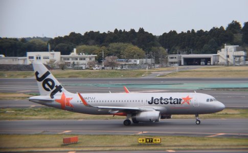 Jet Star A320 JA21JJ.jpg