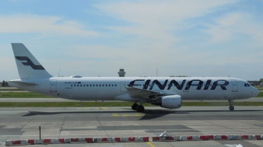 AY A321 OH-LZD.jpg