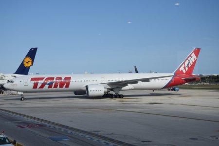 TAM B-777.jpg