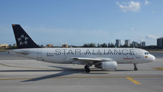 Avianca A320.jpg