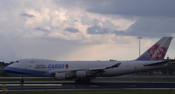 CI B-744F B-18709.jpg