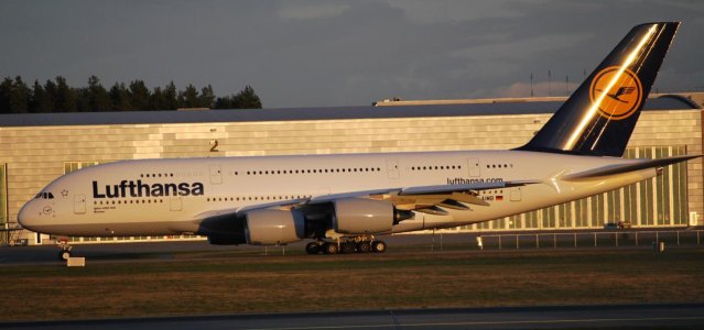 D-AIMB LH A-380.jpg