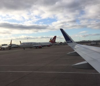 VS B744.jpg