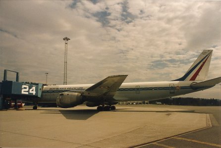 L'Armée de L'Air DC8-72CF 46043 F-RAFD @BGO.jpg