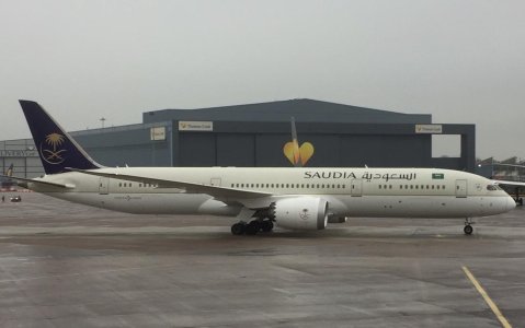 Saudia B788.jpg