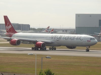 Virgin A340 LHR.jpg