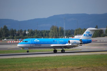 KLM F70 PH-KZD.jpg