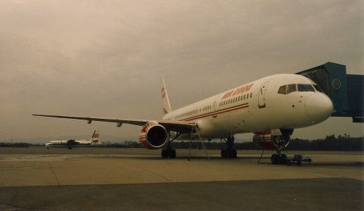 G-OOOU 757-2Y0.jpg
