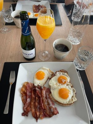 7d917f64-2b53-49ab-89c9-597c0ed6ac34.jpg