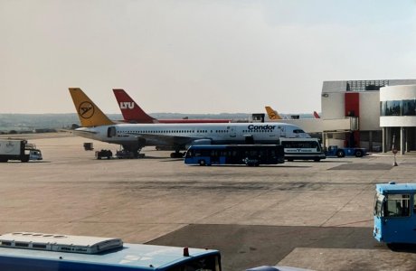 Condor B757.jpg