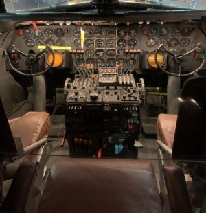 Cockpit.jpg